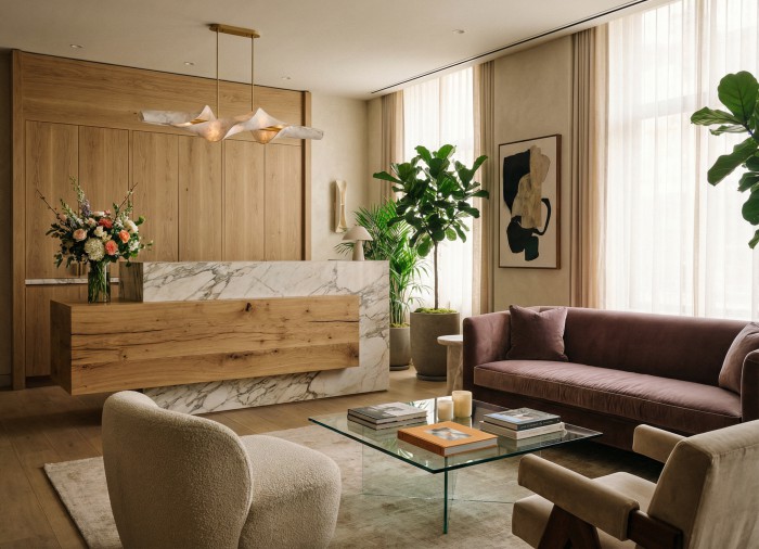 Мебель в зону Ресепшен